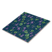 Waterverf viooltjes op blauw tegeltje (Zijkant)