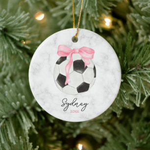 Waterverf Voetbal en Roze Grandmillenial Bow Keramisch Ornament