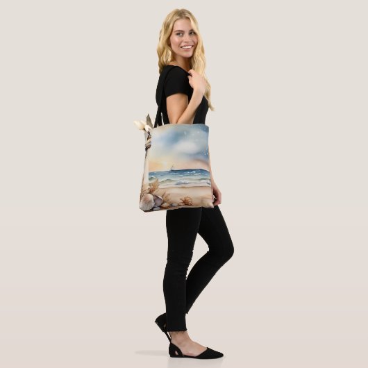 Waterverf vuurtoren en strand tote bag (Op model)