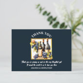 Waterverf wijnflessen druiven blauw goud groen bedankkaart (Staand voorkant)