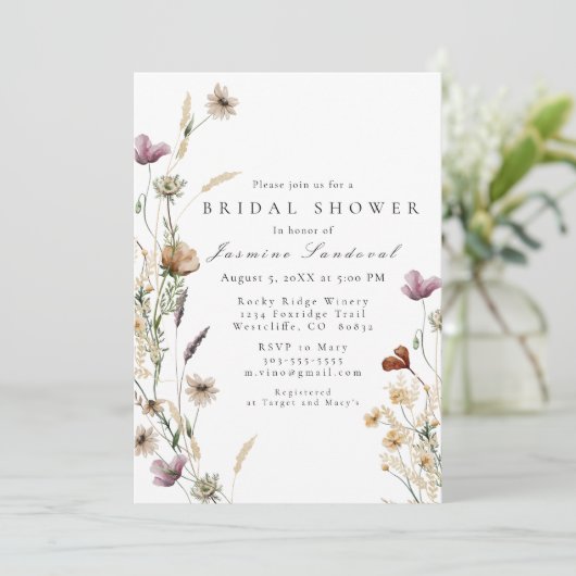 Waterverf Wilde bloemen Bridal Shower Uitnodiging (Staand voorkant)
