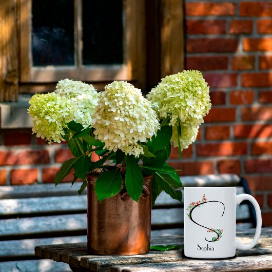 Waterverf wilde bloemen letter S witte koffie mok