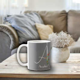 Waterverf wildflower letter Een grijze koffie mok