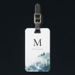 Waterverf Winter Forest Monogram Bagagelabel<br><div class="desc">Moderne en klassieke bagagelabel met illustratie van de waterverf van een blauw winterbos. Personaliseer door initialen,  naam en adres toe te voegen. Dit zal perfect zijn als een gepersonaliseerd cadeau.</div>
