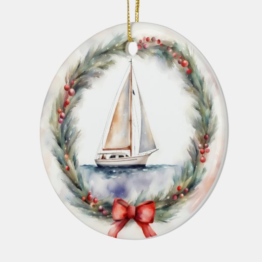 Waterverf zeilboot in een kerstkrans keramisch ornament (Links)