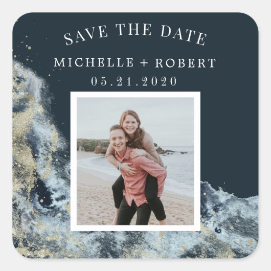 waterverf zwaait de kust op met de datumfoto vierkante sticker (Voorkant)