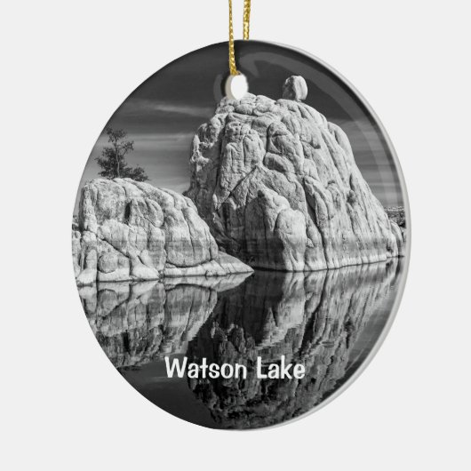 Watson Lake Monumental Rock Keramisch Ornament (Links)