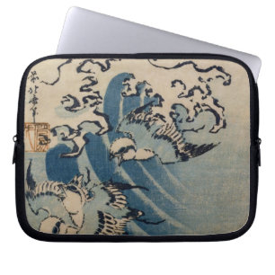 Waves and Birds, c.1825 (kleurenhoutblokafdruk) Laptop Sleeve