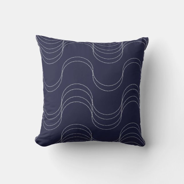 Waves of Calm Midnight Blue Silver Mist Kussen (Voorkant)