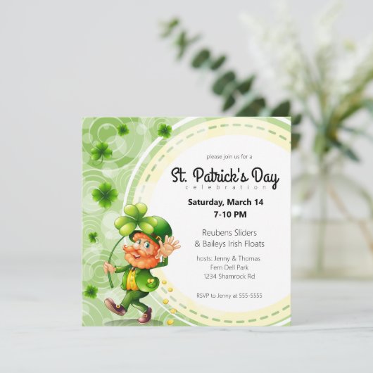 Waving Leprechaun en Shamrocks Kaart (Staand voorkant)