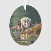 Waving Zee Otter Ornament (voorkant)