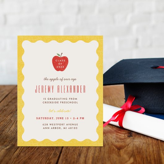 Wavy Apple Preschool Graduation Party Invitation Kaart
