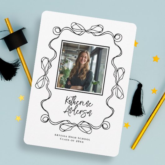 Wavy Border Bow Black Photo Graduation Party Kaart