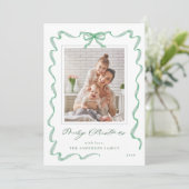Wavy Green Ribbon Bow Lijst foto Kerst Feestdagenkaart (Staand voorkant)