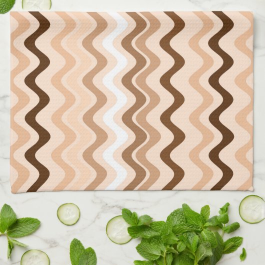 Wavy Groovy Stripes Beige en Brown Theedoek (Gevouwen)
