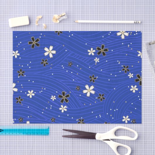  Wavy lines, adorned with black and white flowers Tissuepapier (Craft)