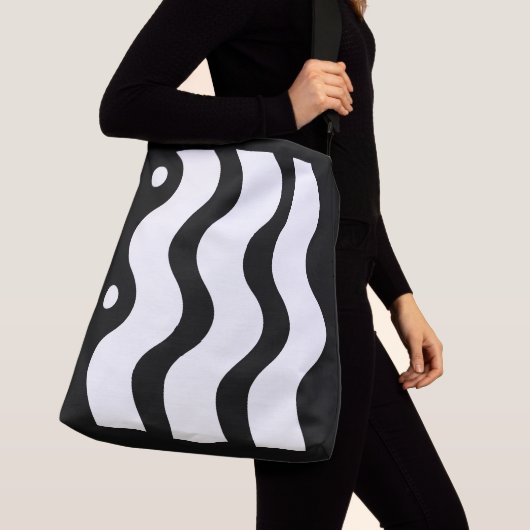 Wavy Lines Black en White Design Crossbody Tas (Dichtbij)