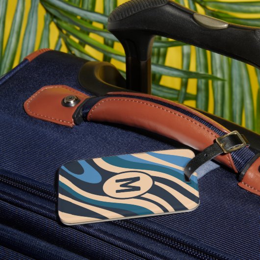 Wavy Loops Retro Abstract Pattern Initiaal Blue Bagagelabel (Voorkant Insitu 3)
