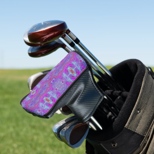 Wavy Magenta en Blue Trippy Marked Pattern Golfheadcover (Insitu)