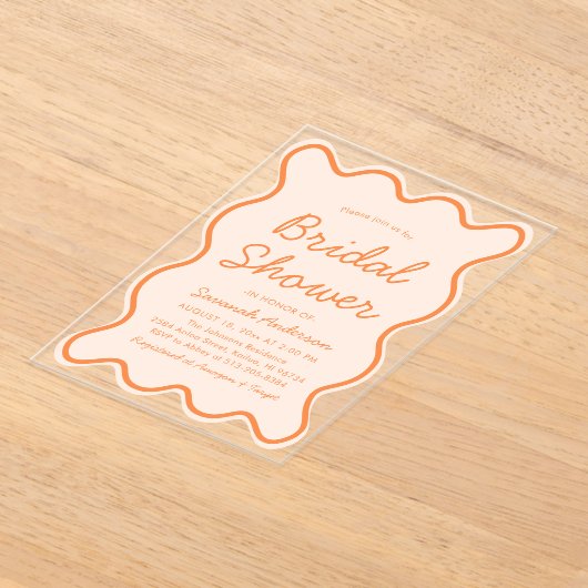 Wavy Modern Curvy Bold Peach Fuzz Vrijgezellenfees Acryl Uitnodigingen (Laagn)