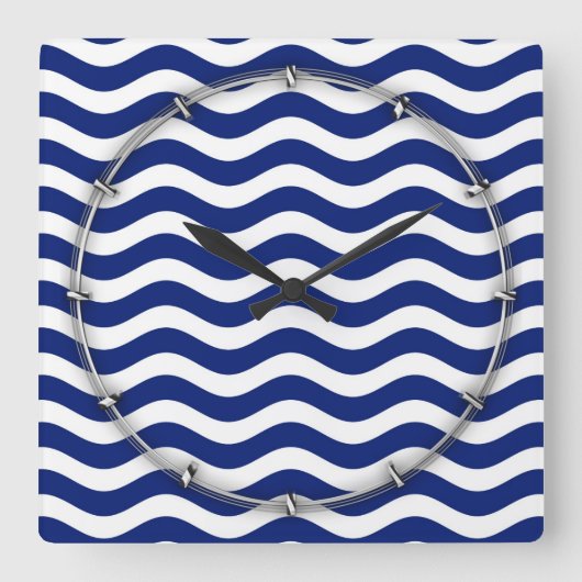 Wavy Navy Stripes decor Vierkante Klok (Voorkant)