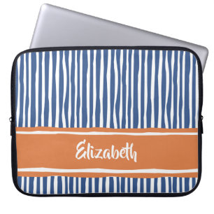 Wavy Painterly Stripes Oranje en blauw met naam Laptop Sleeve