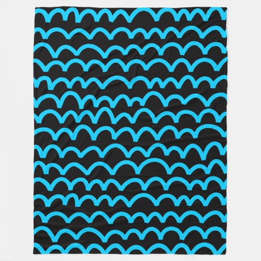Wavy Pattern - Sky Blue op Black Fleece Deken (Voorkant)