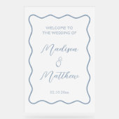 Wavy White en Dusty Blue Wedding Welkom Acryl Bord (Voorkant)