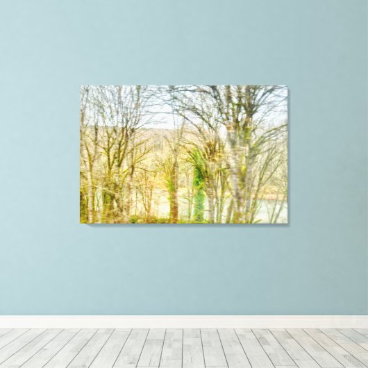 Wazig boslandschap met rivier canvas afdruk (Insitu (Houten vloer))