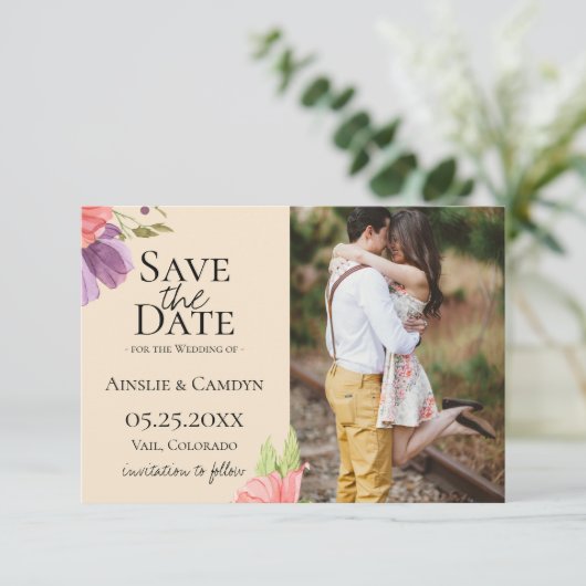 Wazige bloemenfoto save the date aankondiging (Staand voorkant)