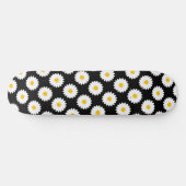 Wazige Daisy Bloem Patroon Zwarte Skateboard (Horizontaal)
