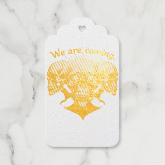 We Are Coming: Kracht en Angst in één ontwerp Cadeaulabels (Voorkant)