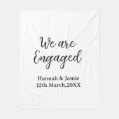 We are Engaged couple name date calligraphystylish Fleece Deken (Voorkant)