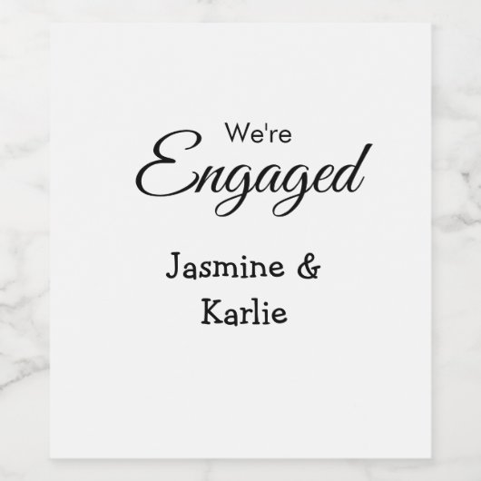 We are engaged couple name romantic stylish simple wijn etiket (Enkel label)
