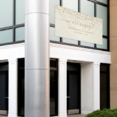 We are Engaged cream glitter gold backdrop Spandoek (Buitenkant Gebouw)