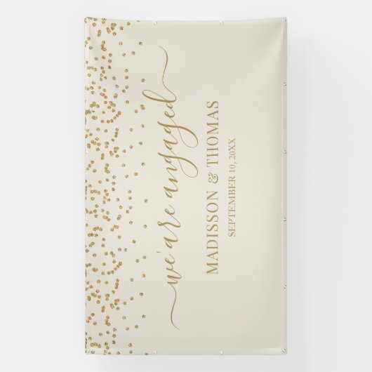 We are Engaged cream glitter gold backdrop Spandoek (Verticaal)