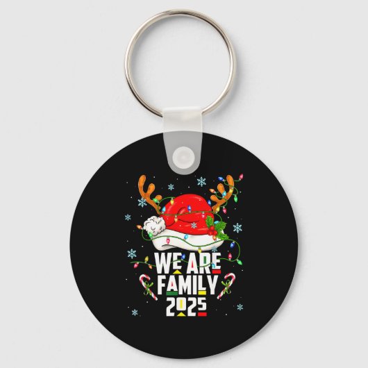 We Are Family 2025 Black Christmas Tree Santa Pjs  Sleutelhanger (Voorkant)