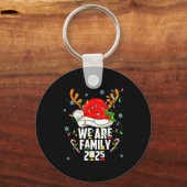 We Are Family 2025 Black Christmas Tree Santa Pjs  Sleutelhanger (Voorkant)