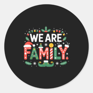 We Are Family Kerst 2025 Pyjama Grappig Matchend Ronde Sticker