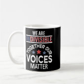 We Are Indivisible Samen Onze Stemmen Koffiemok (Links)