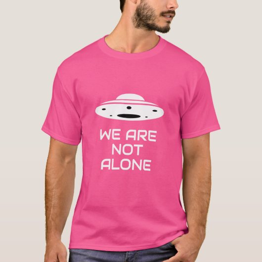 We Are Not Alone Grafische Ufo Alien T-shirt (Voorkant)