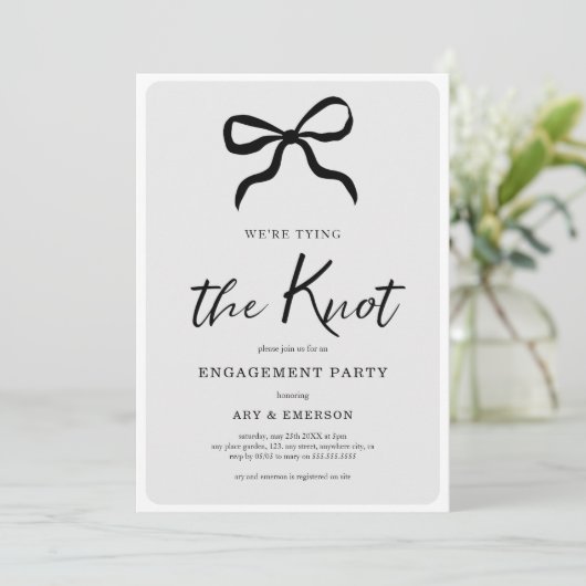 We binden de Black Knot Bow Engagement Party Kaart (Staand voorkant)