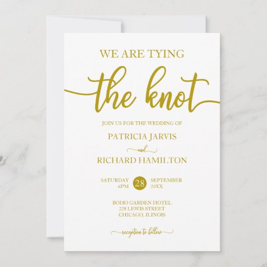 We binden de knoop van de gouden kalligrafie bruil kaart (Voorkant)