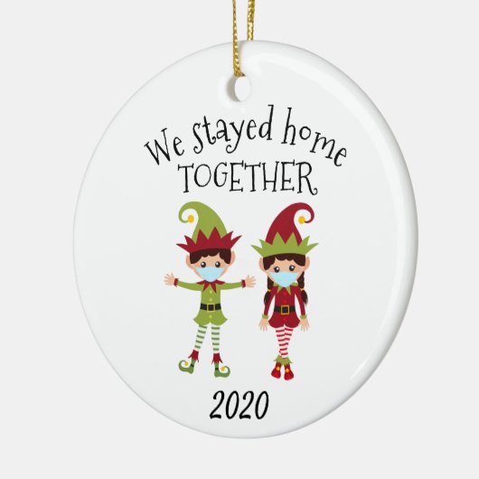 We bleven thuis met Kerstmis Elf 2020 Keramisch Ornament (Links)