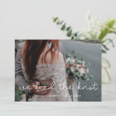 We bond de knoop Leuk script bruiloft fotokaart Aankondiging (Staand voorkant)