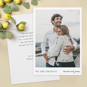 We bonden de knoop Eenvoudige foto Elopement bruil Aankondiging