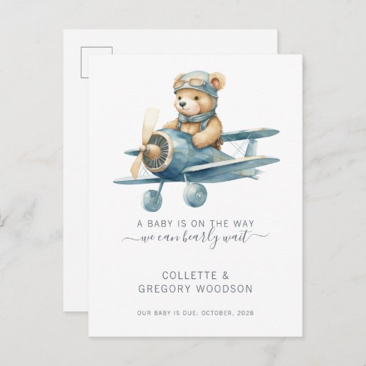 We Can Bearly Wait Baby Bear In Biplane Pregnancy  Aankondigingskaart (Voorkant / Achterkant)