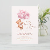 We Can Bearly Wait Roze Ballon Beer Babyshower Kaart (Staand voorkant)