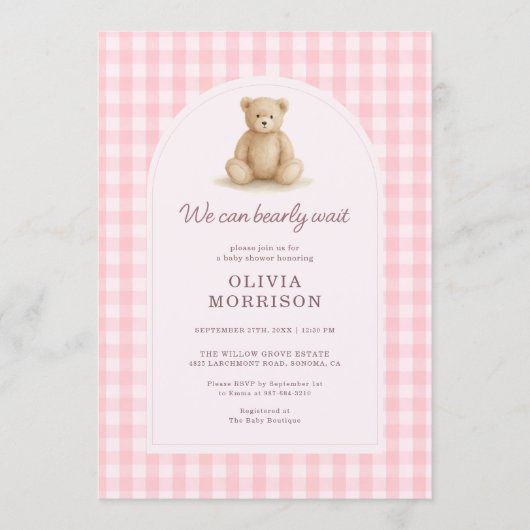 We Can Bearly Wait Roze Gingham Baby Shower Uitnod Kaart (Voorkant)