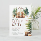 We Can Bearly Wait Twins Baby Shower Invitation Kaart (Staand voorkant)